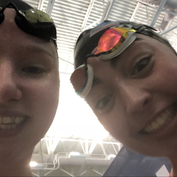 Meet your Posher, Olivia - Picture 1 of 1